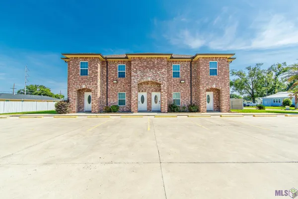 $2,000 | 151 Dixie Avenue, Houma, LA 70363