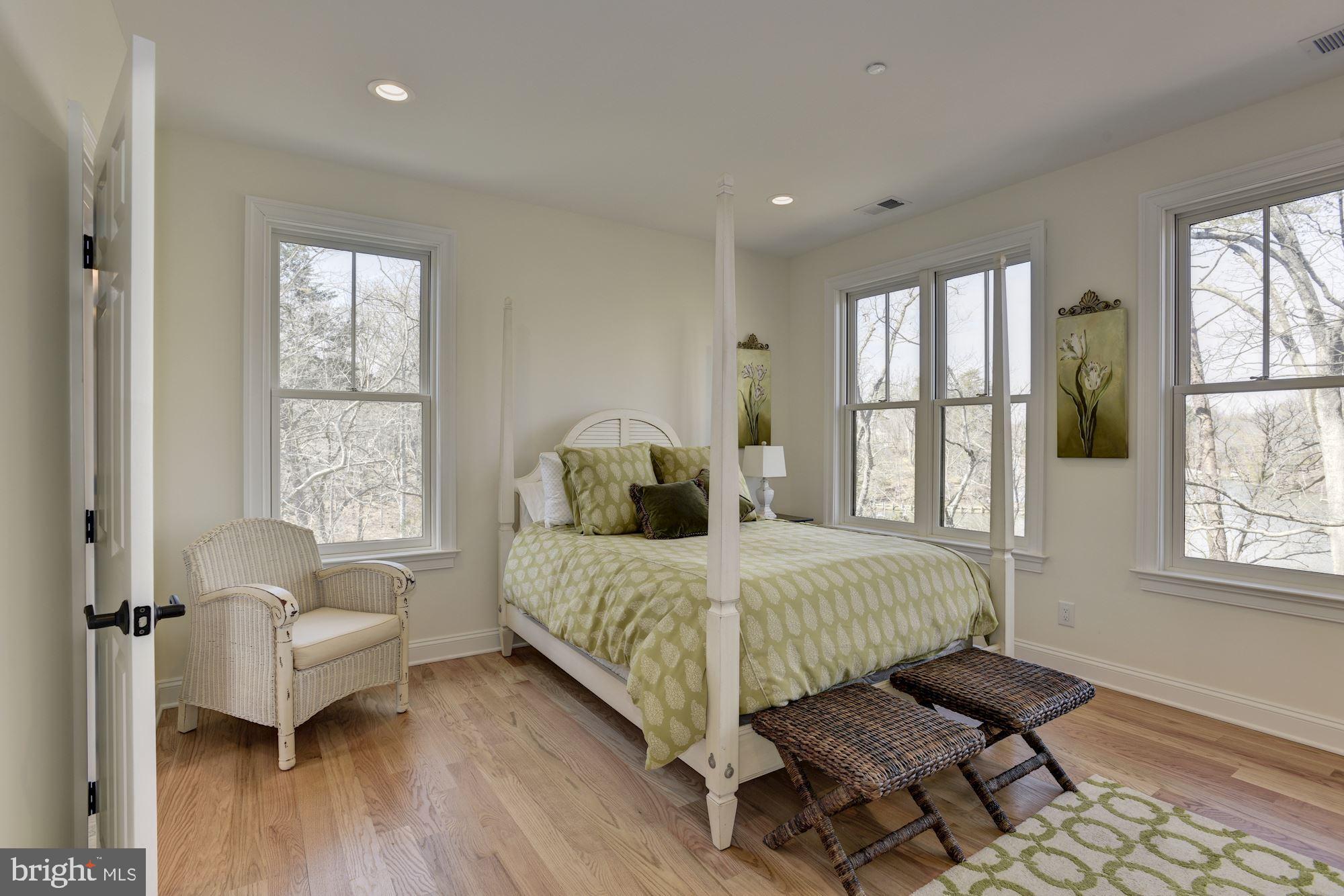 488 Ferry Point Road Annapolis, MD 21403 - Photo 42 of 60 Bedroom 3