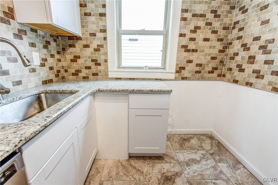 736 Hawthorne Road Bethlehem, PA 18018 - Photo 10 of 47 Gallery Image 10