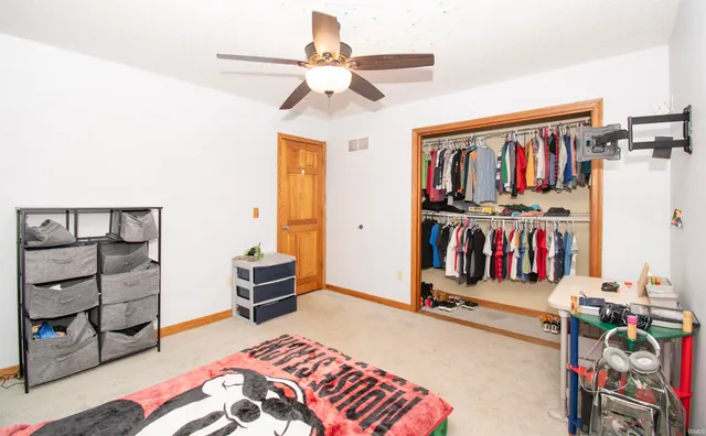 $449,900 | 7075 North 20th Road West, Howe, IN 46746