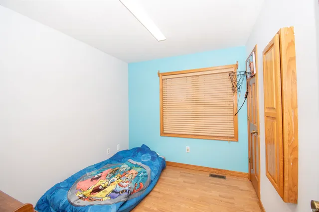 $449,900 | 7075 North 20th Road West, Howe, IN 46746