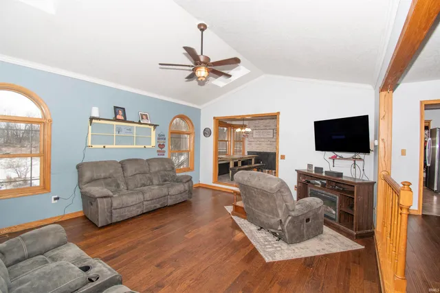 $449,900 | 7075 North 20th Road West, Howe, IN 46746