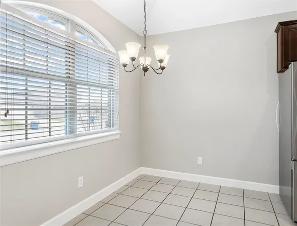 $2,100 | 304 Country Crossing Circle, Magnolia, TX 77354