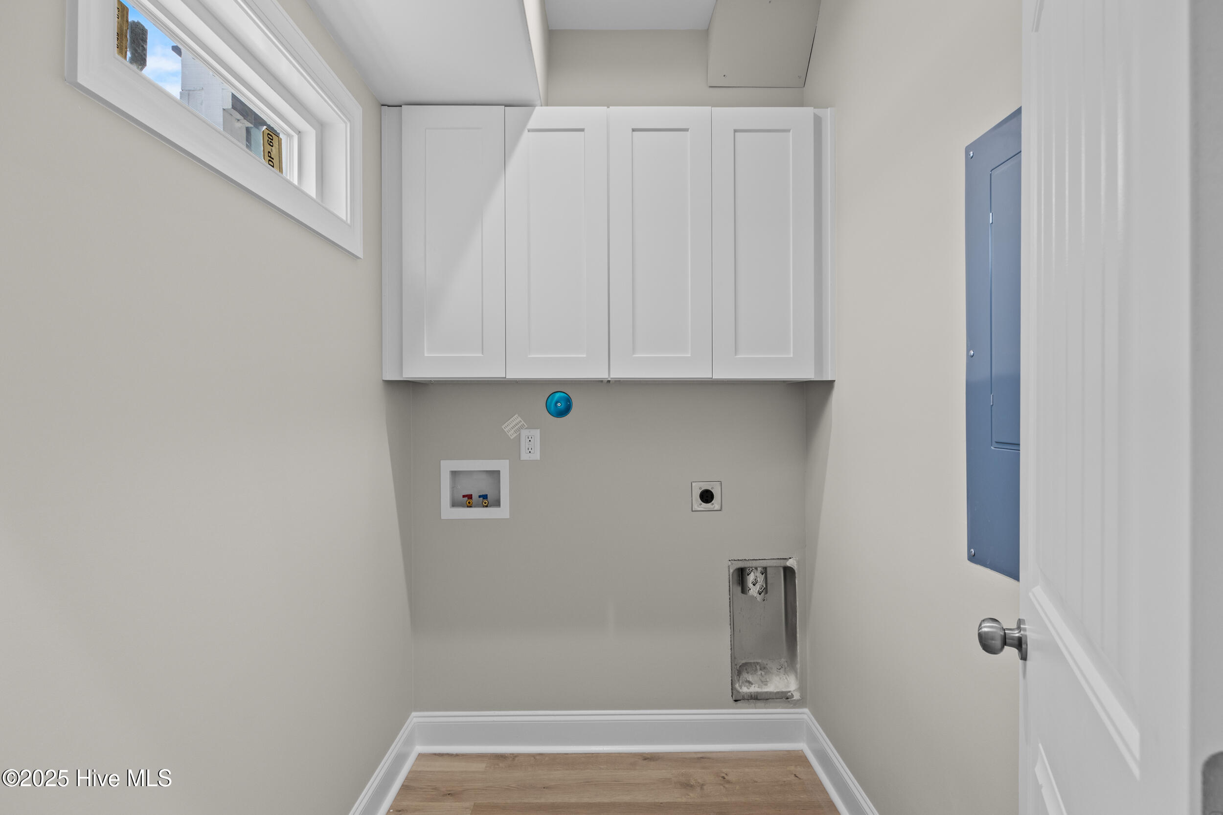 705 New River Inlet Road North Topsail Beach, NC 28460 - Photo 79 of 104 73_laundry