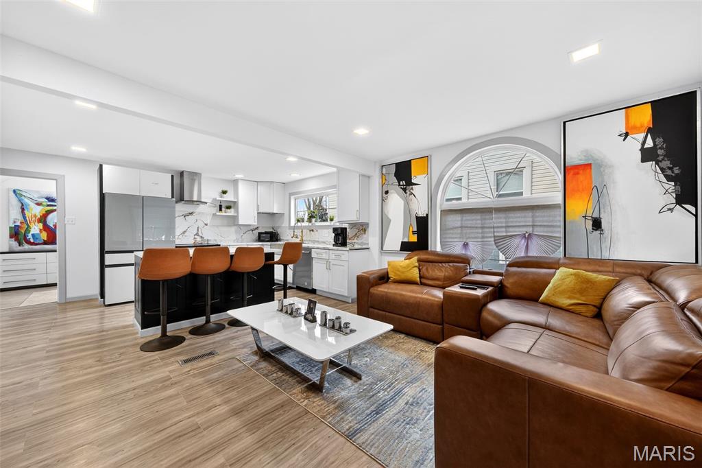 10000 Lackland Road Overland, MO 63114 - Photo 4 of 25