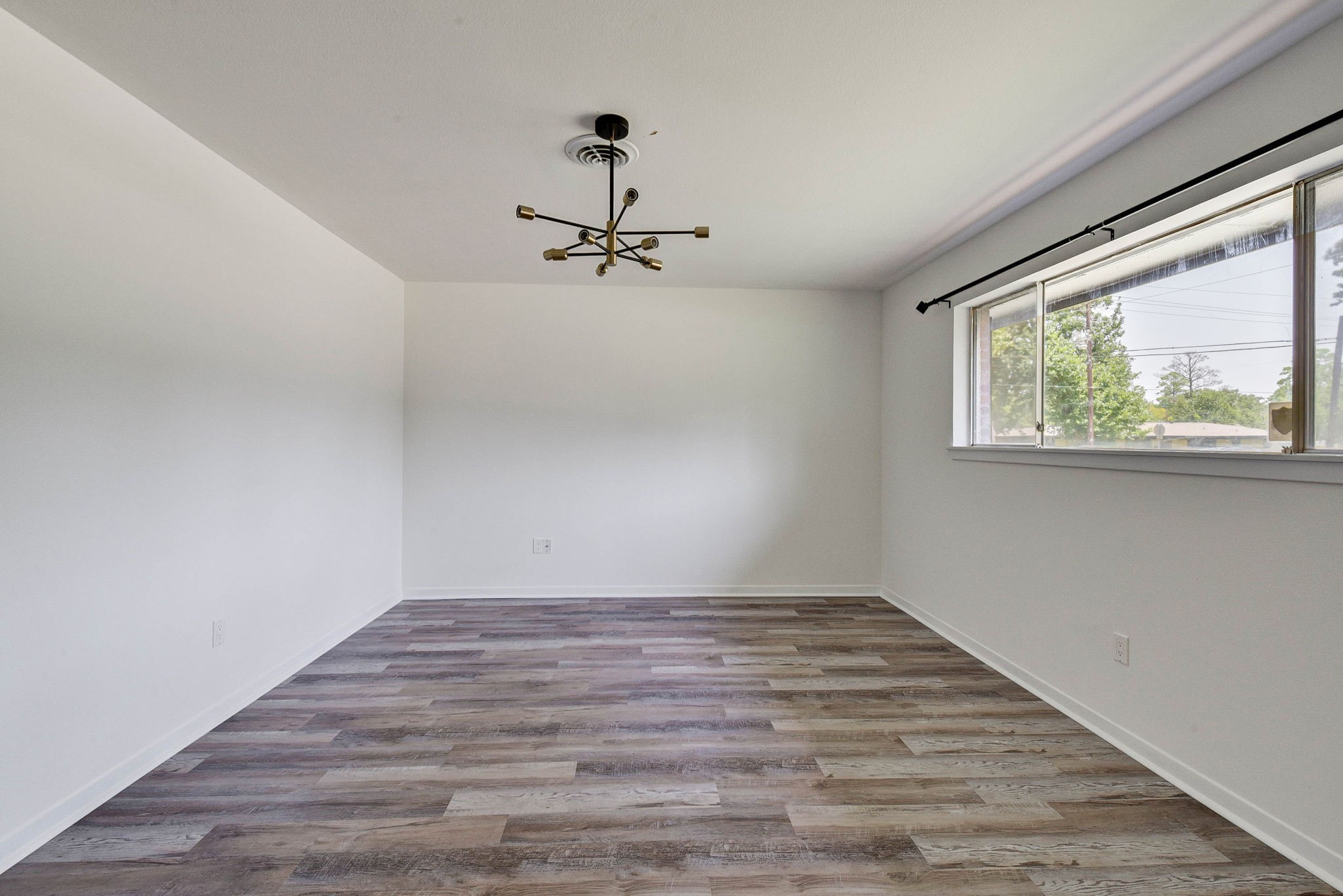 1703 North Roberson Street Conroe, TX 77301 - Photo 15 of 44