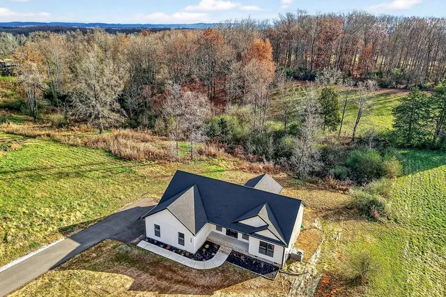 $389,000 | 486 Pistole Road, Sparta, TN 38583