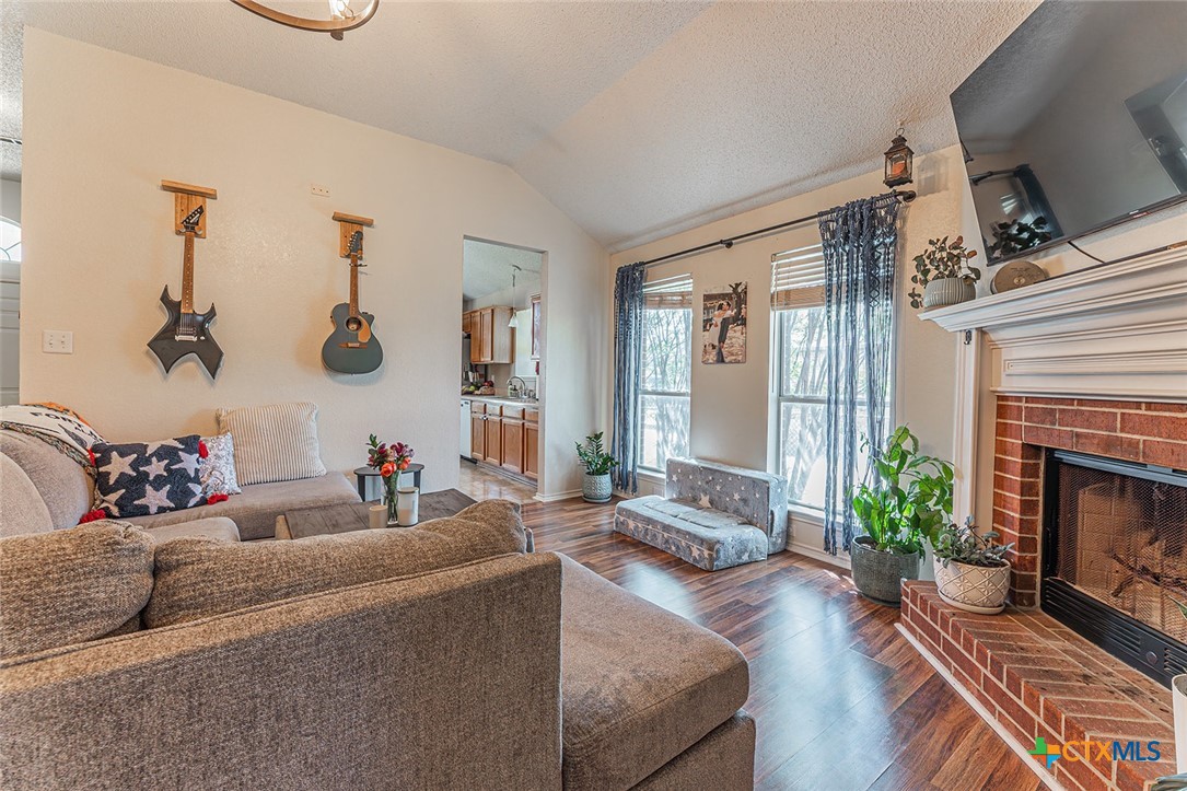 4307 Frontier Trail Killeen, TX 76542 - Photo 8 of 31