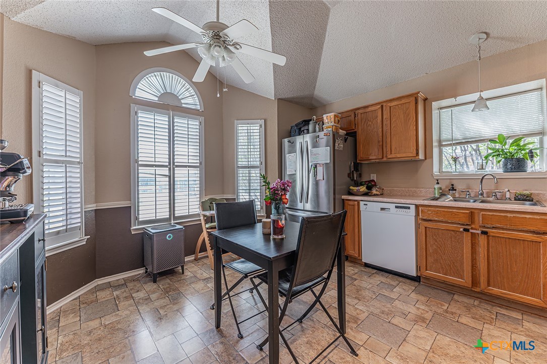 4307 Frontier Trail Killeen, TX 76542 - Photo 10 of 31