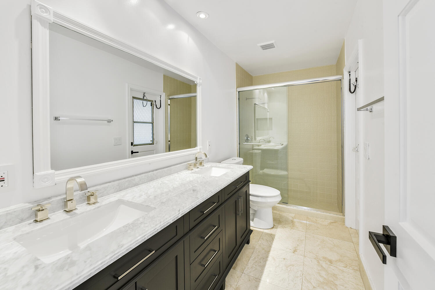 3185 St James Drive Boca Raton, FL 33434 - Photo 26 of 41 30.Bathroom2