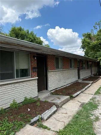 $169,000 | 3913 Jennings Station Road, Pine Lawn, MO 63121