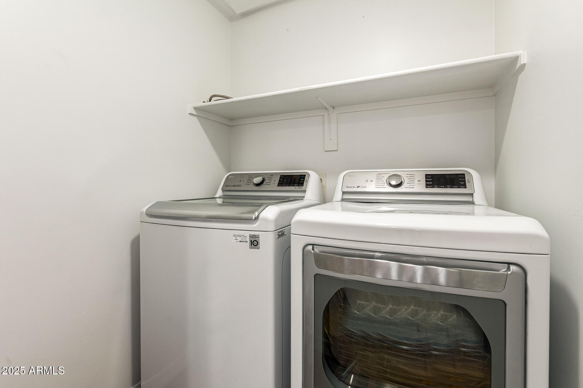 20660 North 40th Street, Unit 2120 Phoenix, AZ 85050 - Photo 21 of 39 a close up view of washer and dryer
