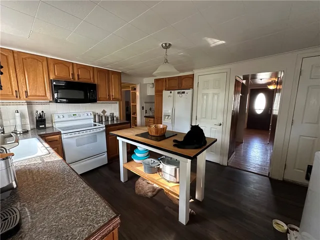 $95,000 | 8089 Highway 90, Montezuma, NY 13117