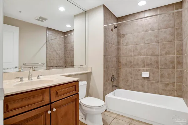 $2,600 | 612 Lost Key Drive, Unit 401B, Pensacola, FL 32507