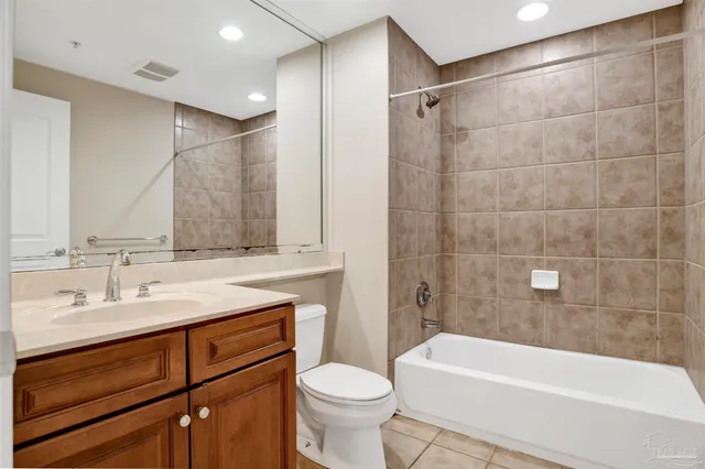 $2,600 | 612 Lost Key Drive, Unit 401B, Pensacola, FL 32507