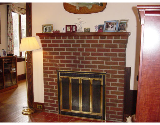 10 Goddard Road Framingham, MA 01702 - Photo 7 of 12 Gallery Image 7