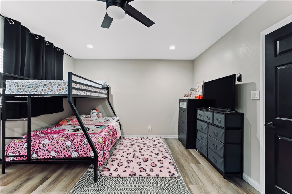 1422 South Exmoor Avenue Compton, CA 90220 - Photo 19 of 28