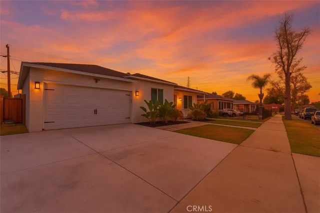 $765,000 | 1422 South Exmoor Avenue, Compton, CA 90220