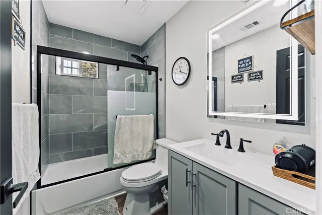 $765,000 | 1422 South Exmoor Avenue, Compton, CA 90220