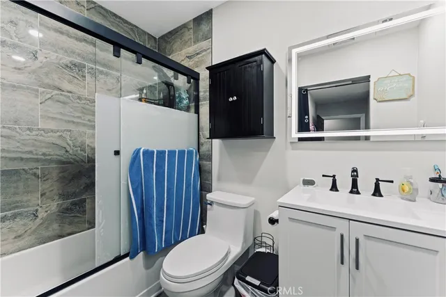 $765,000 | 1422 South Exmoor Avenue, Compton, CA 90220