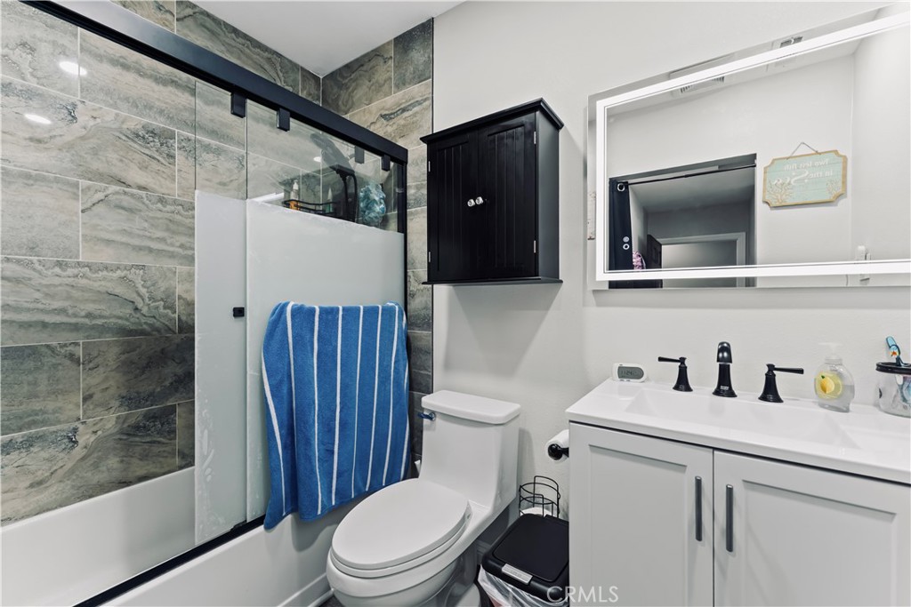 1422 South Exmoor Avenue Compton, CA 90220 - Photo 26 of 28