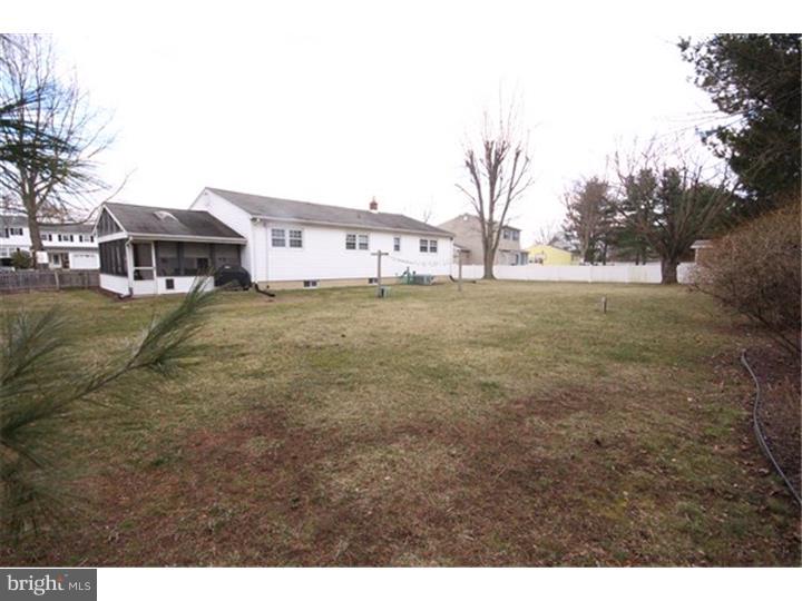 31 Tar Heels Road Hamilton, NJ 08619 - Photo 22 of 24 Exterior Back