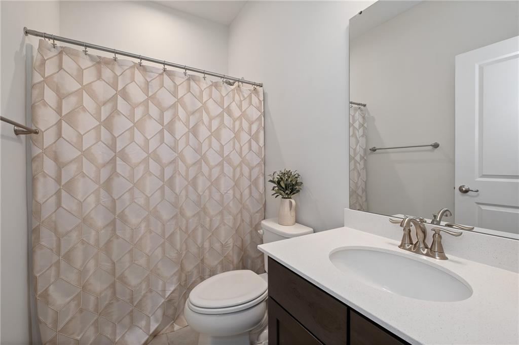 7208 Chestnut Way Gibsonia, PA 15044 - Photo 29 of 50 Bathroom 2