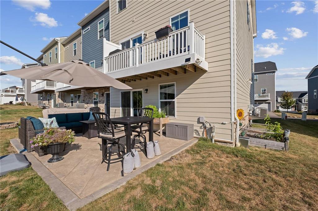 7208 Chestnut Way Gibsonia, PA 15044 - Photo 37 of 50 Backyard patio 3