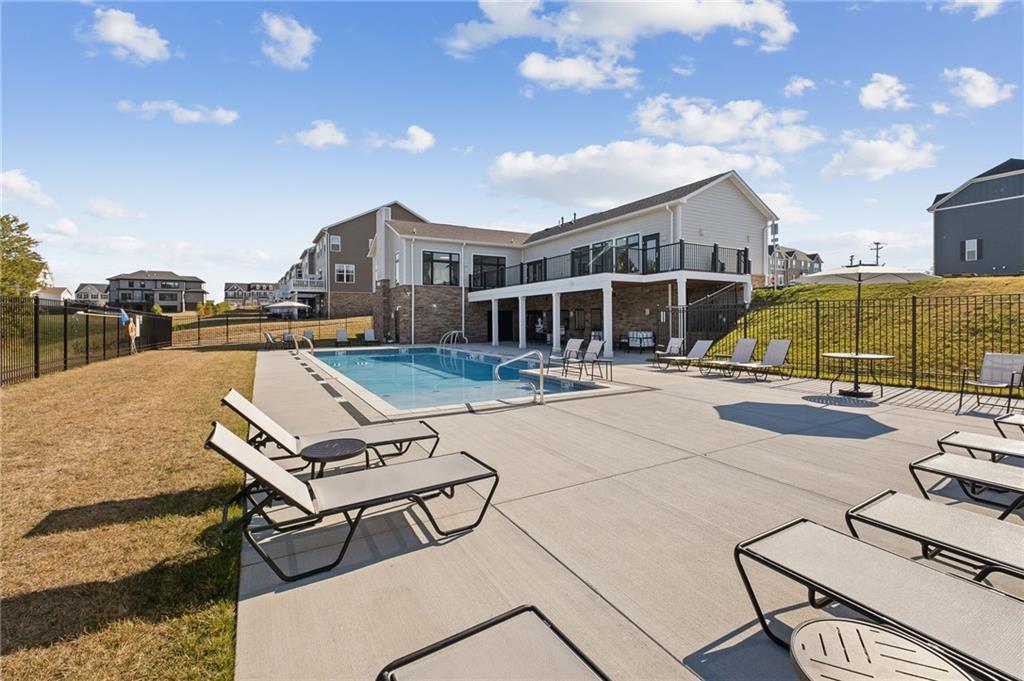 7208 Chestnut Way Gibsonia, PA 15044 - Photo 41 of 50 Community pool 2