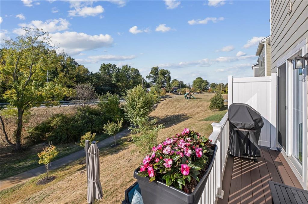 7208 Chestnut Way Gibsonia, PA 15044 - Photo 9 of 50 Balcony angle 3