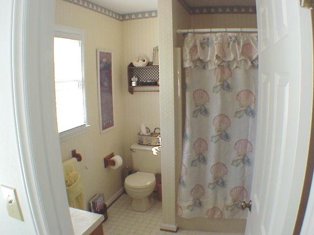 5030 Huntridge Road Roanoke, VA 24012 - Photo 17 of 26 Bedroom
