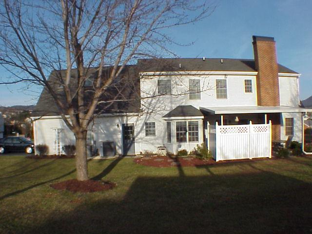5030 Huntridge Road Roanoke, VA 24012 - Photo 3 of 26 Rear Middle