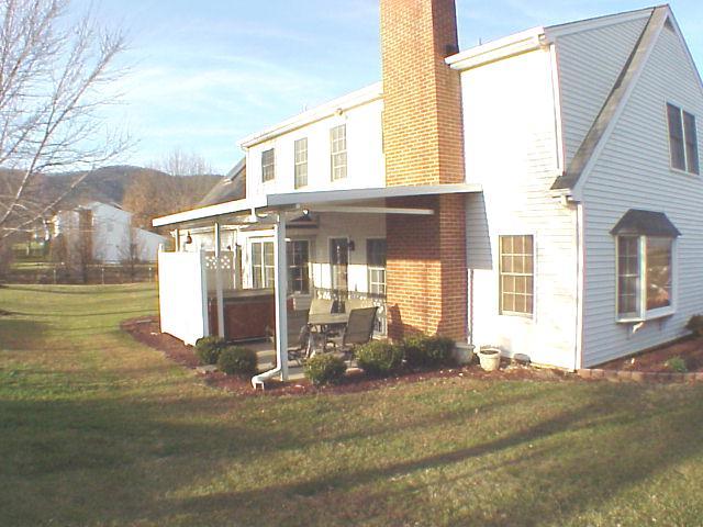 5030 Huntridge Road Roanoke, VA 24012 - Photo 5 of 26 Covered Deck