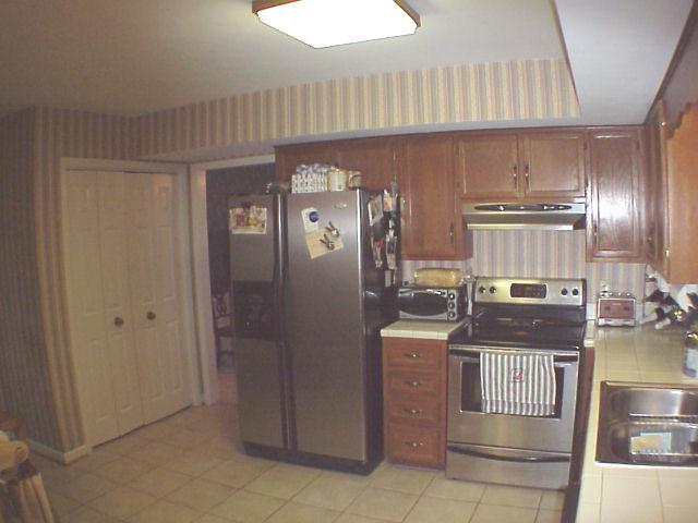 5030 Huntridge Road Roanoke, VA 24012 - Photo 8 of 26 Kitchen