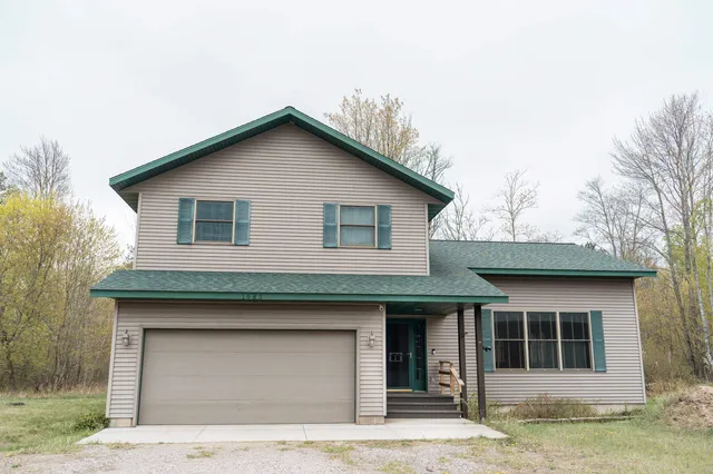 $450,000 | 1983 Highway 2, Florence, WI 54121