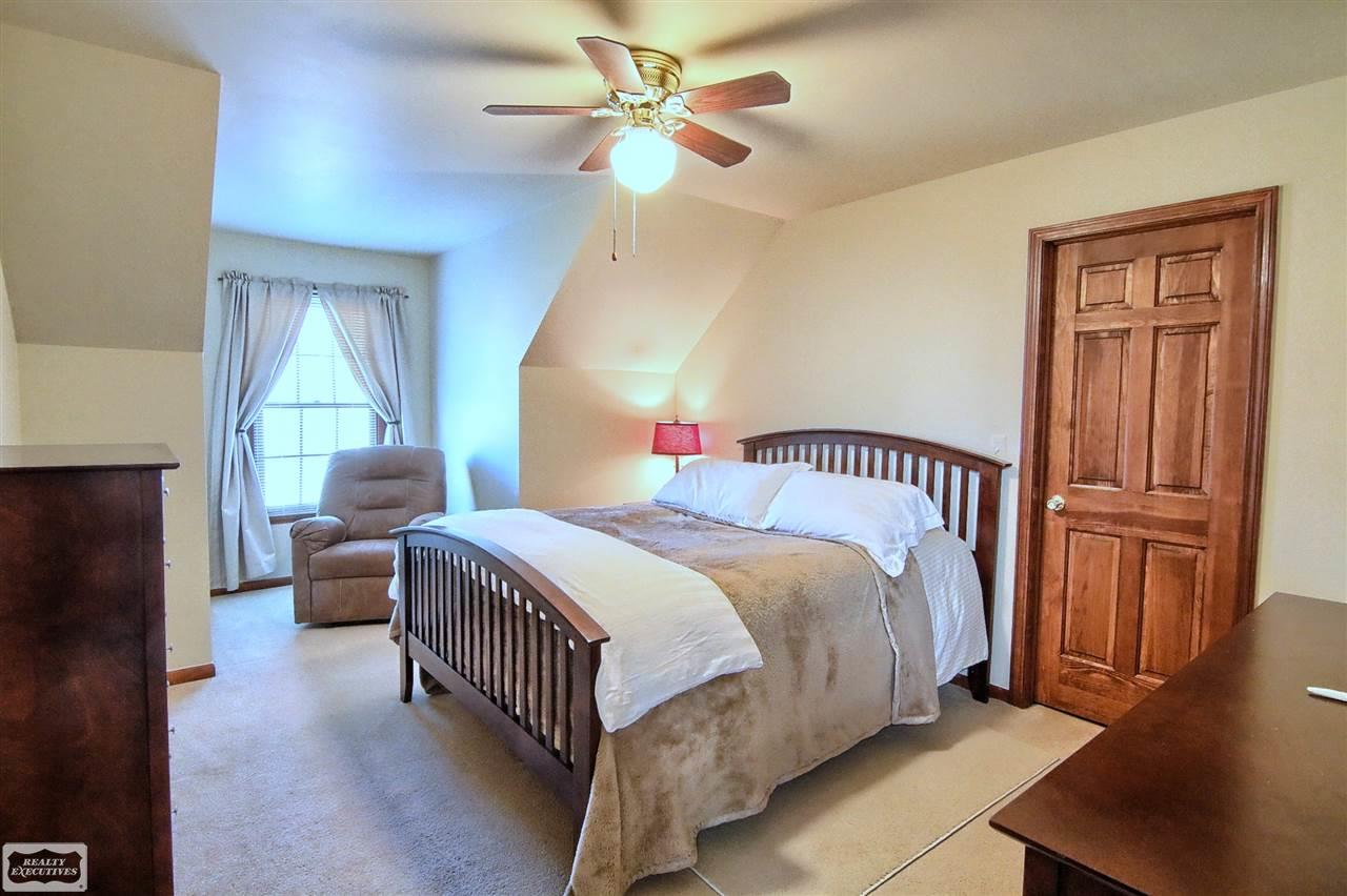 71755 Orchards End Romeo, MI 48065 - Photo 17 of 39 31278131-16.JPG