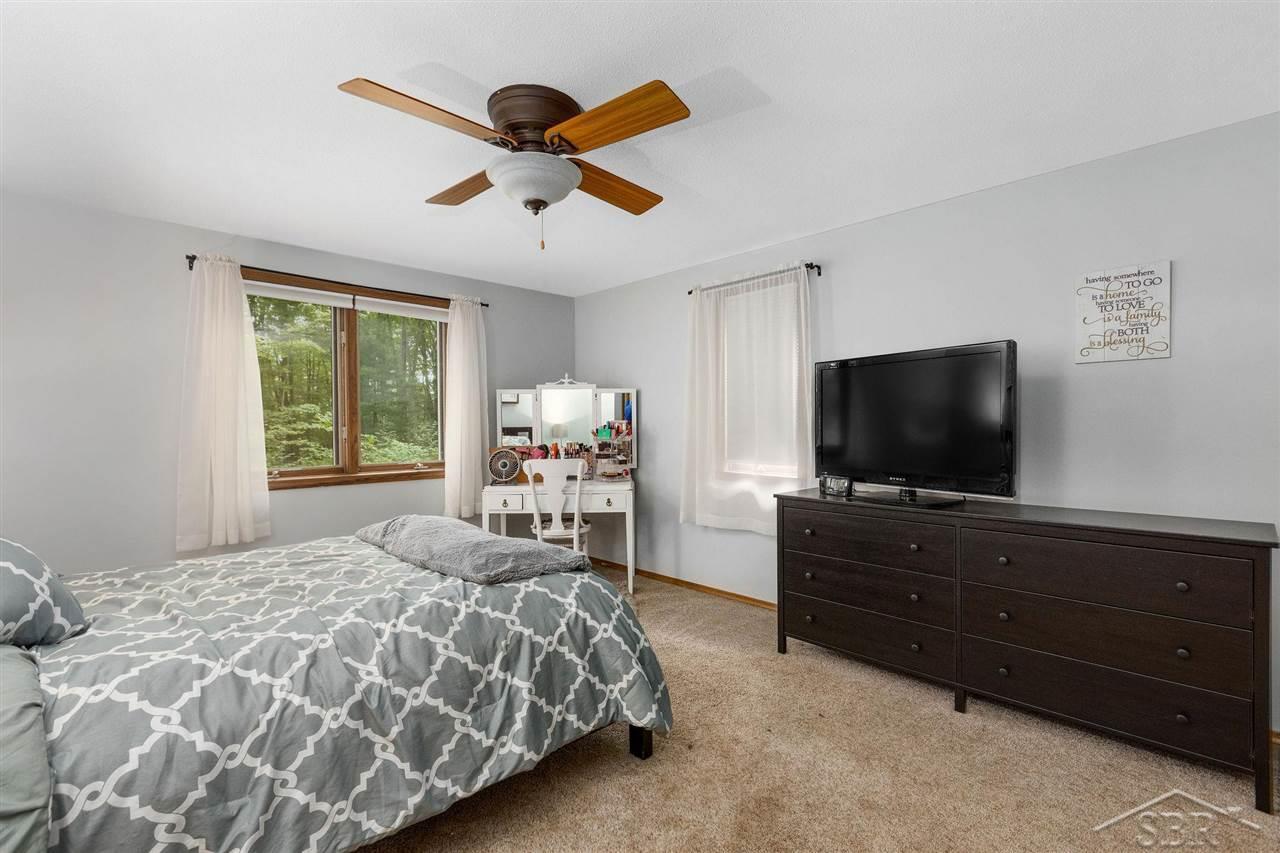 2960 West Cody Estey Road Rhodes, MI 48652 - Photo 36 of 40 50051025-35.JPG