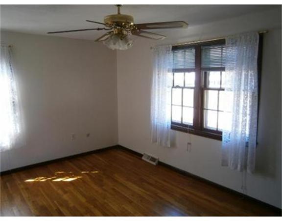 85 Valentine Road Northborough, MA 01532 - Photo 13 of 25 Gallery Image 13