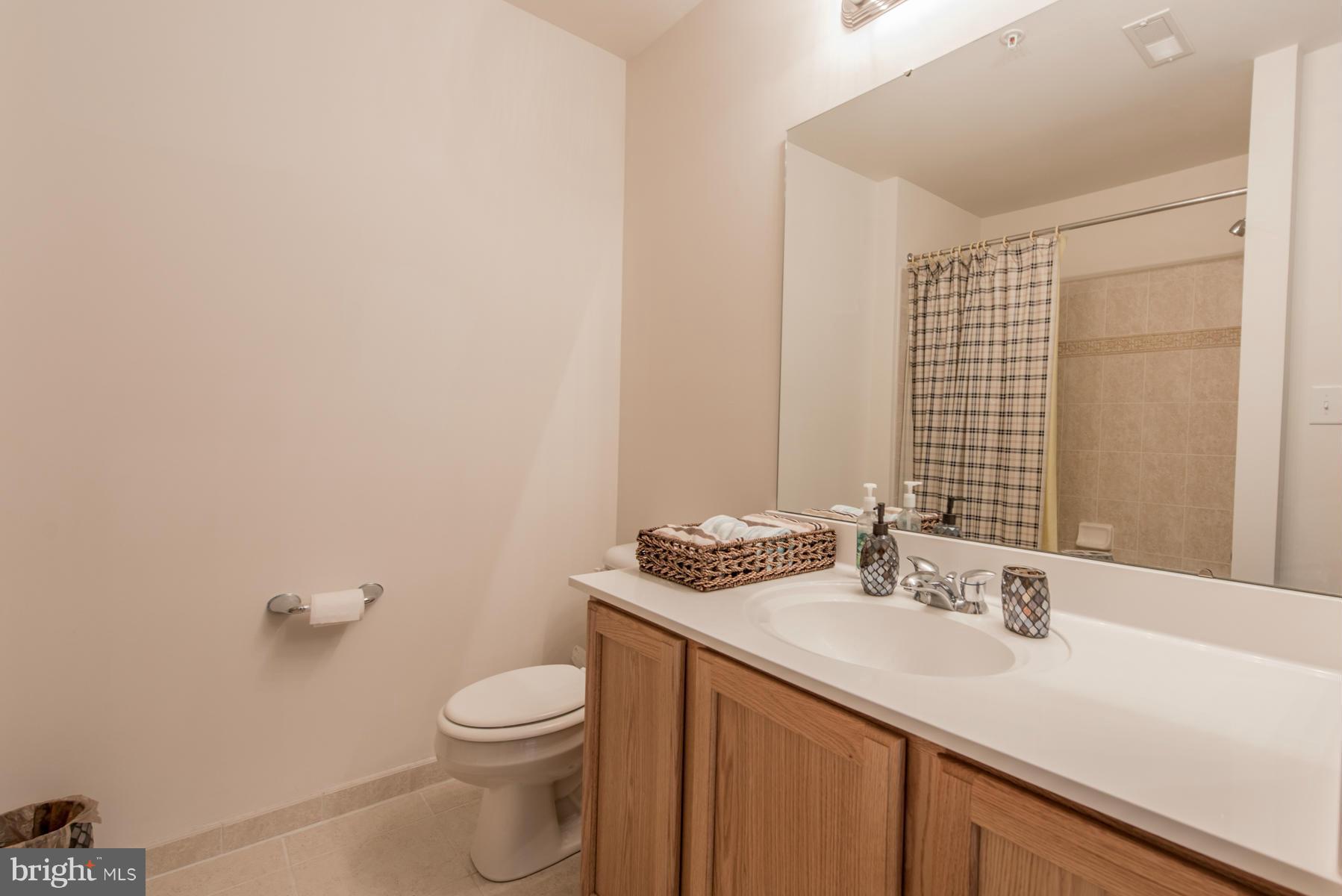 7601 Fairbrook Road Baltimore, MD 21244 - Photo 19 of 29 Bath