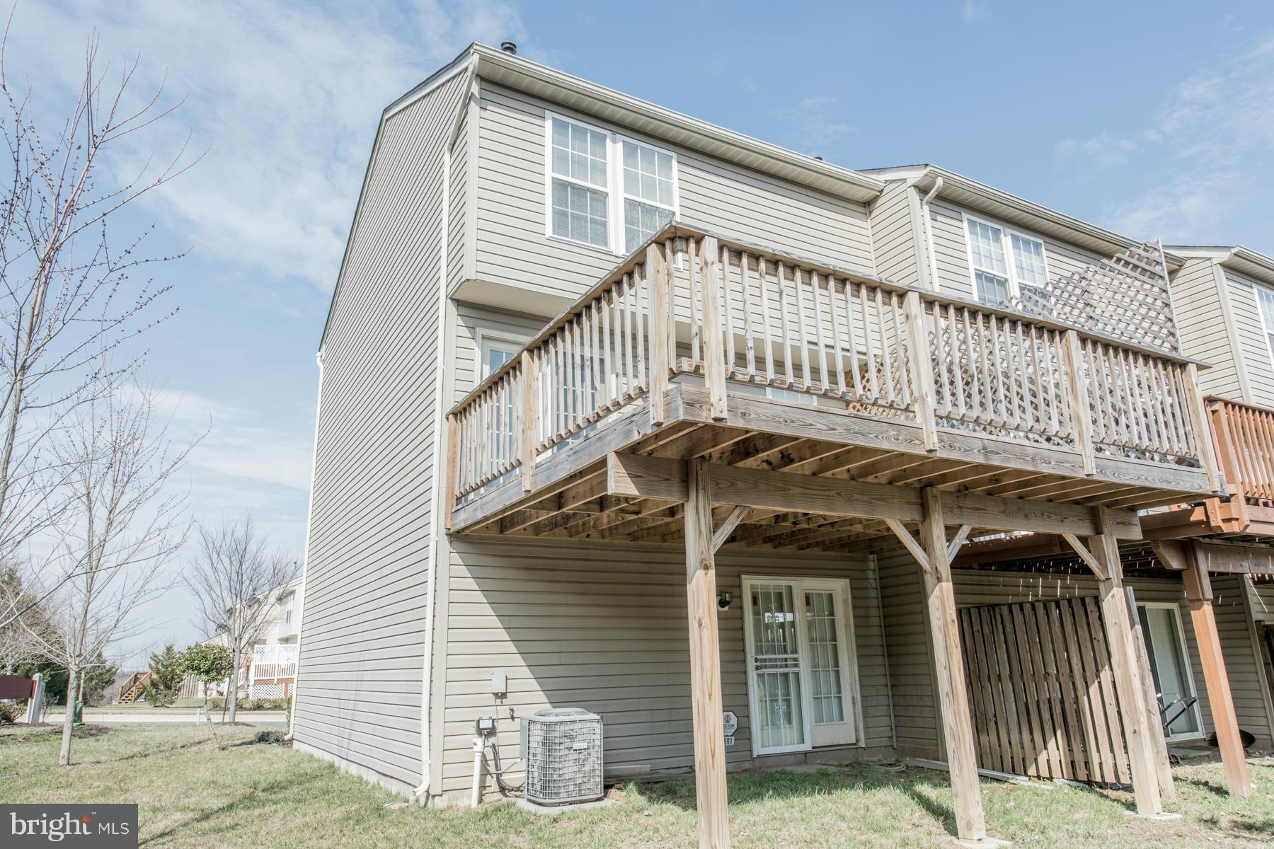 7601 Fairbrook Road Baltimore, MD 21244 - Photo 28 of 29 Exterior (Rear)
