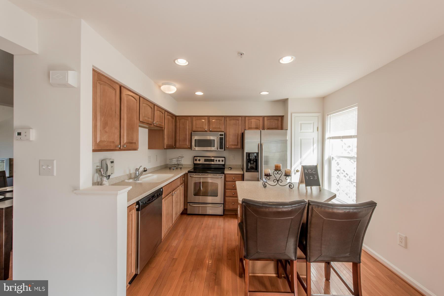 7601 Fairbrook Road Baltimore, MD 21244 - Photo 10 of 29 Kitchen