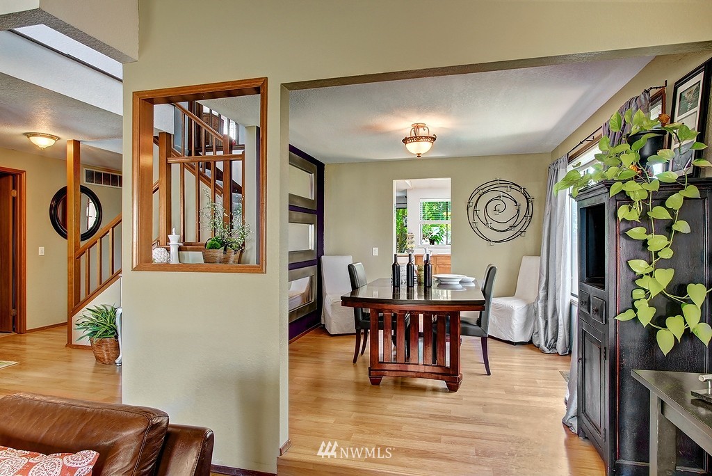 104 236th Place Southwest Bothell, WA 98021 - Photo 3 of 8