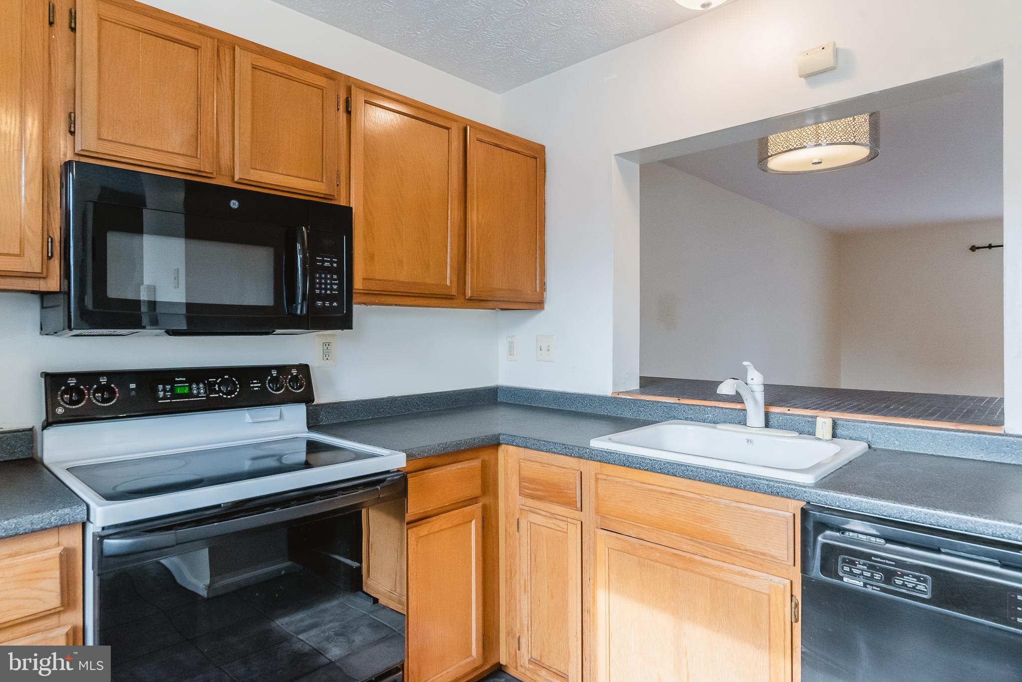 3922 Cutty Sark Road Middle River, MD 21220 - Photo 11 of 35 Kitchen