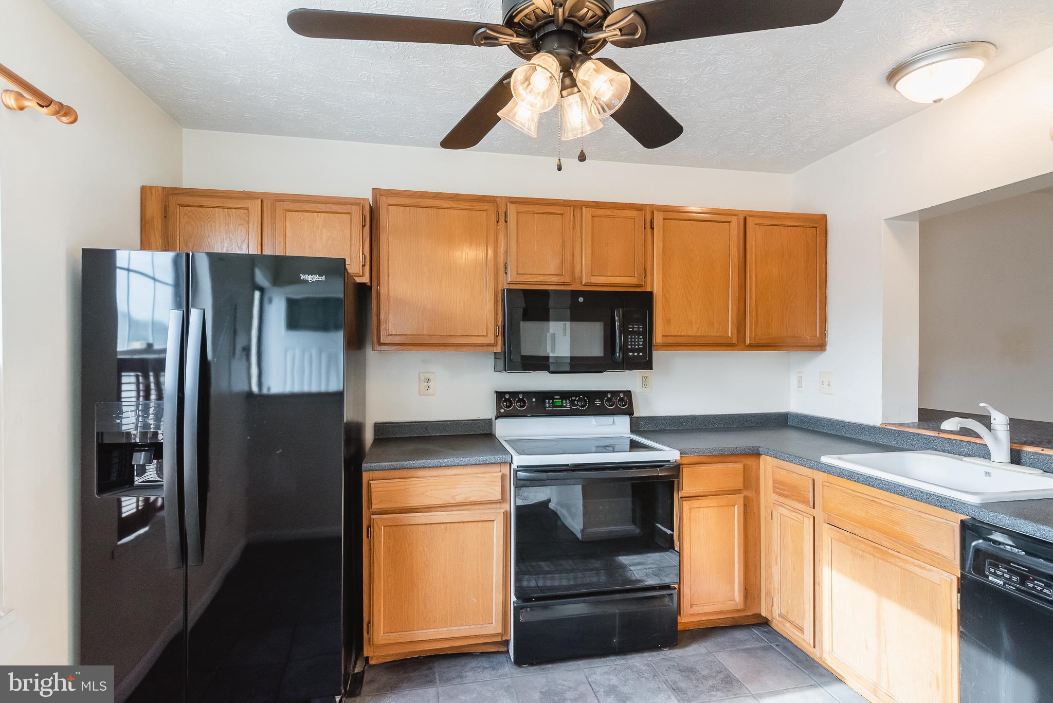 3922 Cutty Sark Road Middle River, MD 21220 - Photo 12 of 35 Kitchen