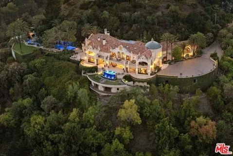 $49,950,000 | 10066 Cielo Drive, Beverly Hills, CA 90210