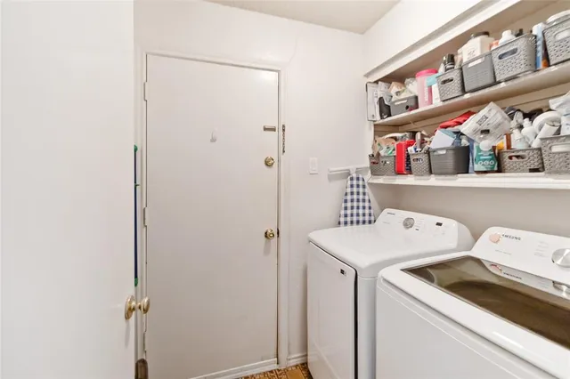 $392,000 | 1920 Avignon Court, Carrollton, TX 75007