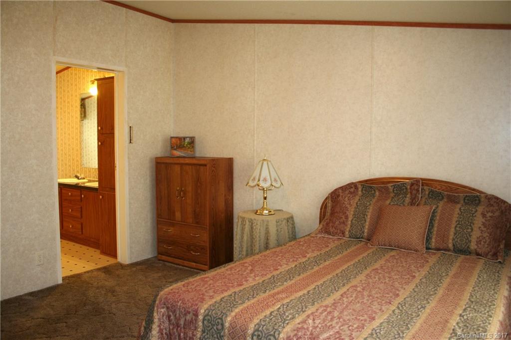 264 Shoemaker Farm Road Statesville, NC 28625 - Photo 11 of 24 Gallery Image 11