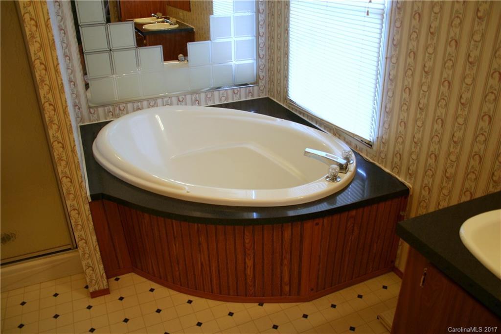 264 Shoemaker Farm Road Statesville, NC 28625 - Photo 14 of 24 Gallery Image 14