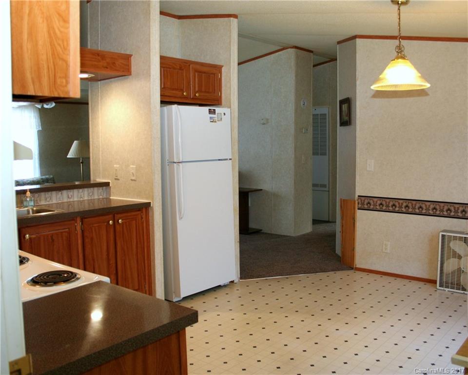 264 Shoemaker Farm Road Statesville, NC 28625 - Photo 8 of 24 Gallery Image 8