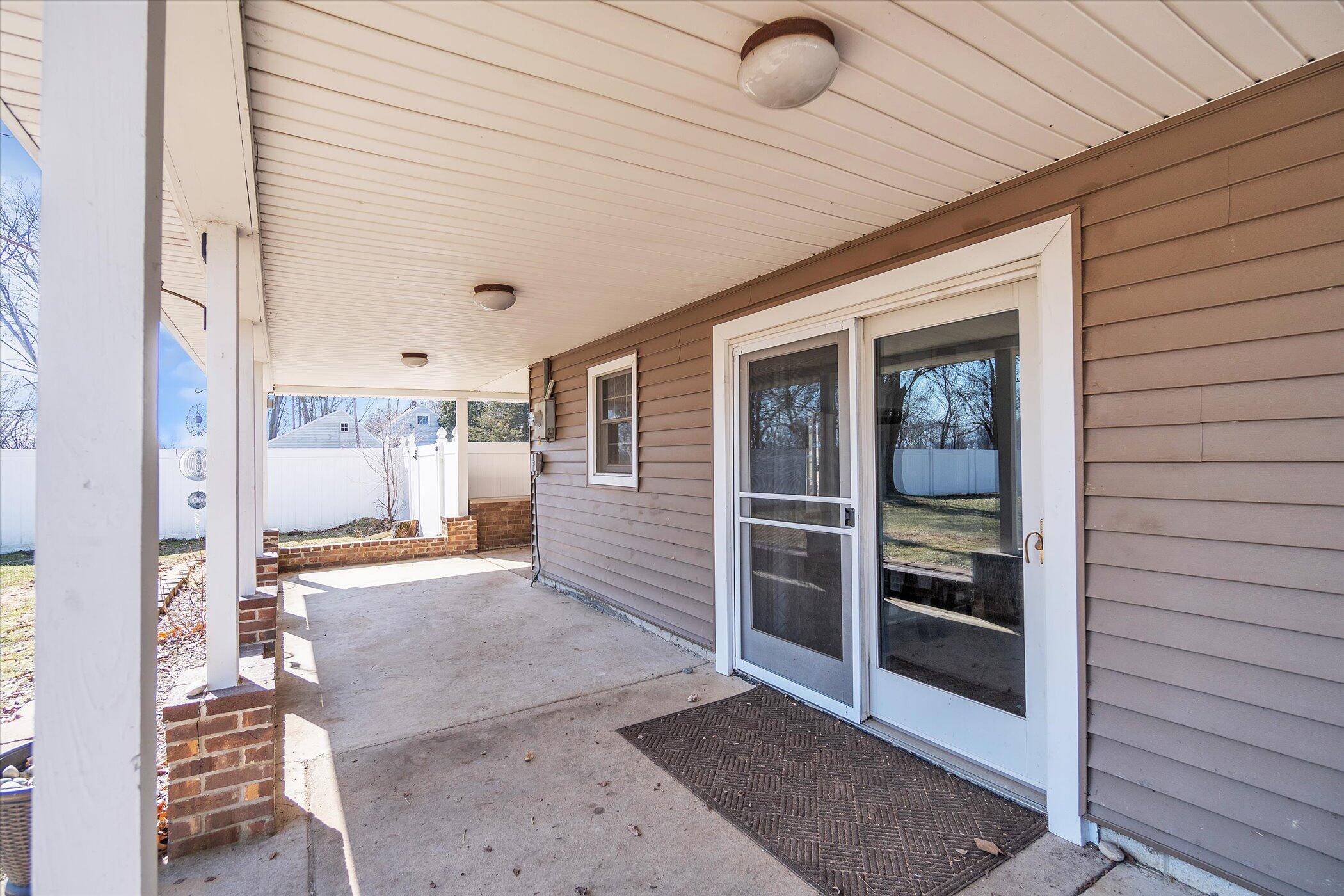 5829 Draper Road Jackson, MI 49201 - Photo 49 of 52 50-5829-S-Draper-WindowStill-Real-Estate